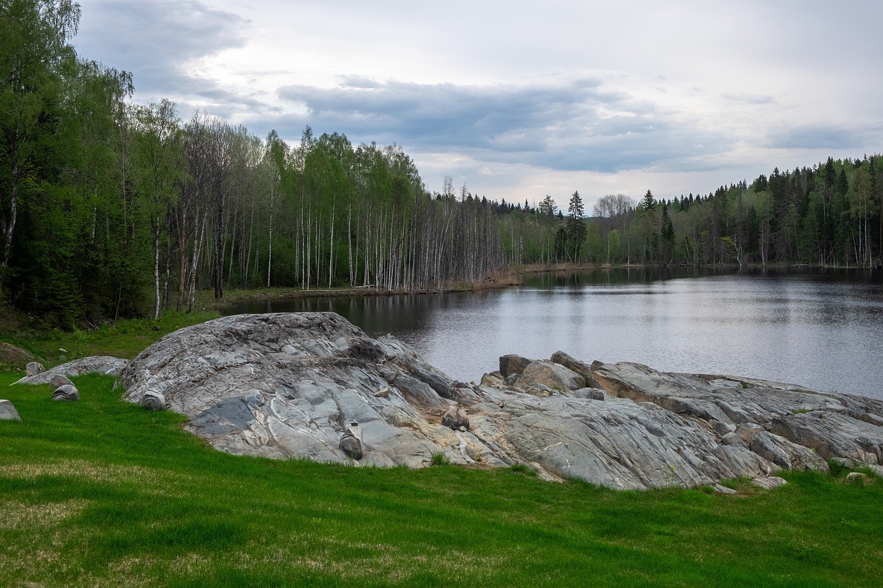 有一種累「叫沒有人懂」，有時真的好想「找個人依靠」