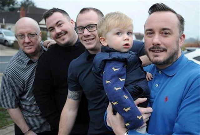 137年只生兒子！百年家族誕下「首個女寶寶」，整個家族都沸騰了：以後沒人敢欺負