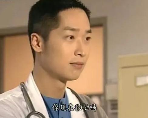 6歲起照顧重症母！勸動手術「隔天媽媽走了」自責一生　年近半百「花420萬讀碩士」：比買名車值得