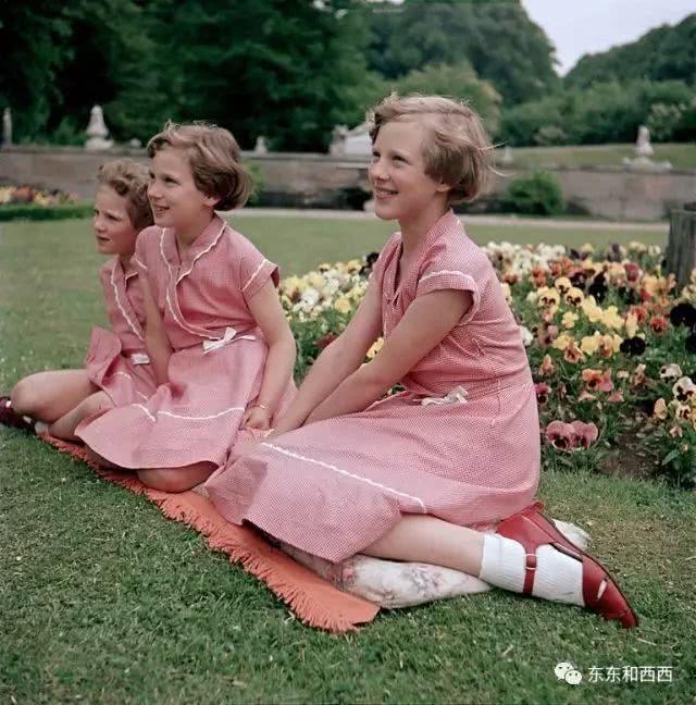 與夫君互寵一輩子，活得洒脫不羈愛自由，這位80歲女王也太讓人羨