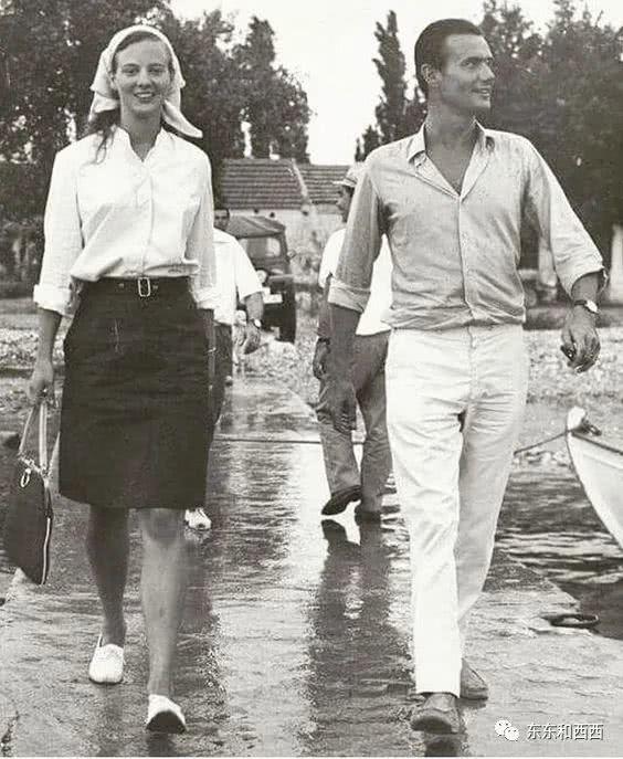 與夫君互寵一輩子，活得洒脫不羈愛自由，這位80歲女王也太讓人羨