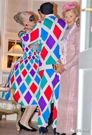 與夫君互寵一輩子，活得洒脫不羈愛自由，這位80歲女王也太讓人羨