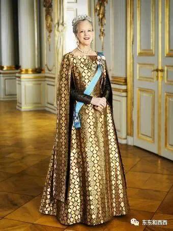 與夫君互寵一輩子，活得洒脫不羈愛自由，這位80歲女王也太讓人羨