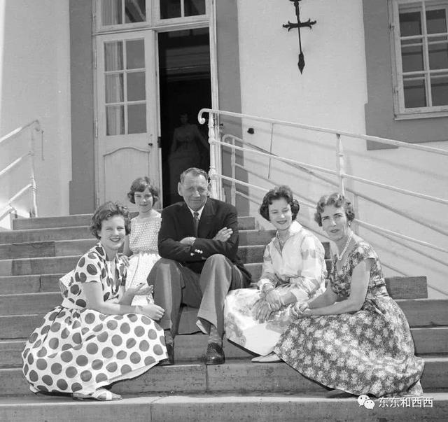 貴族愛上首位女王！「為妻棄身分地位」互寵一生　致敬51年婚姻「生前親自規畫身後事」送愛人最後禮物