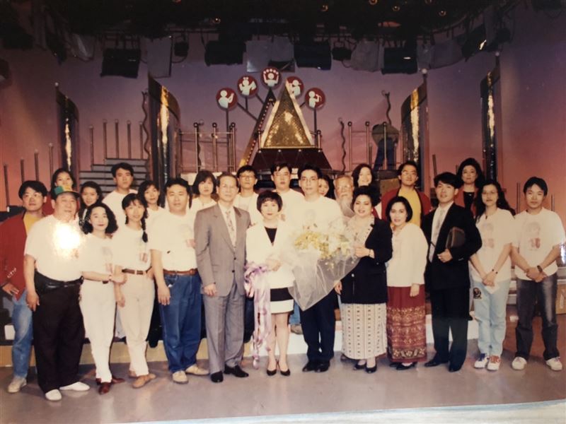 《五燈獎》女主持傳病逝！昔搭檔崩潰「痛哭半小時」曝告別式圓滿結束　憶「最後一次見面」：怎麼這麼突然