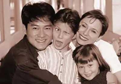 不負糟糠妻!周華健家徒四壁「沒錢辦婚禮布置新房」仍堅持嫁他 演唱會後飛奔回家「30年只守一人心」