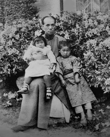 陪嫁侍女受夫人賞識「指定做小妾」任勞任怨沒名分　獨養9子女「各個成菁英」晚年孤身離去了無遺憾