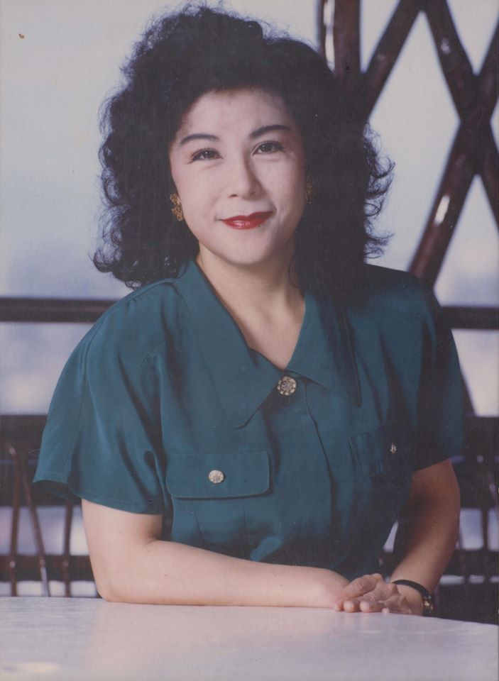 「金曲小姐」不再婚！離婚赴美念碩士「開公司授課」：最怕輪迴　71歲坐博愛座「遭疑憑什麼」體態超凍齡