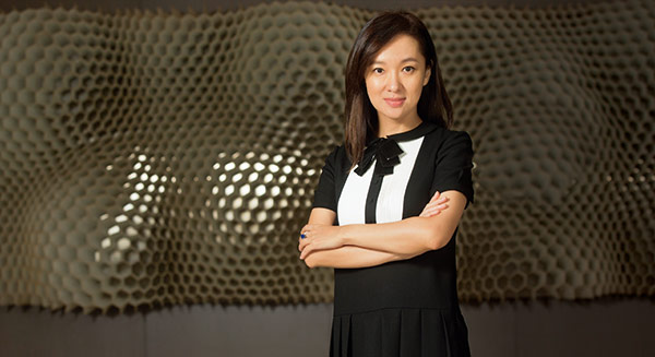 為丈夫守江山！友訊董娘「獨迎經營權之爭」淚嘆無依靠　嚴凱泰妻「徹底改革裕隆」：有不能輸的理由