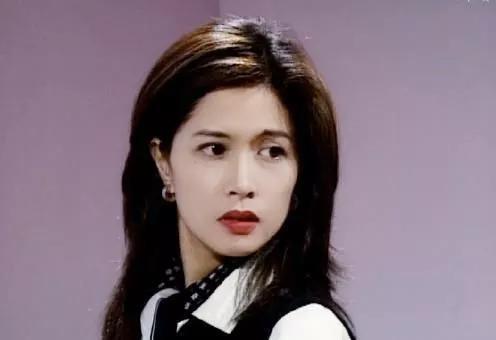 不強求！女星離開鄭伊健「七年一場空」不出惡言　情路坎坷「仍值得被愛」55歲單身灑脫：我是這麼好的女人