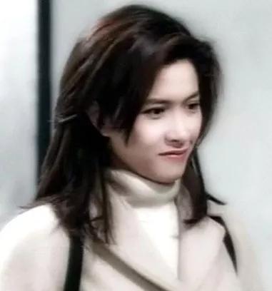 不強求！女星離開鄭伊健「七年一場空」不出惡言　情路坎坷「仍值得被愛」55歲單身灑脫：我是這麼好的女人