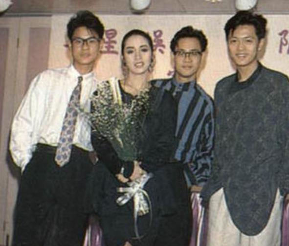 歷久不衰！草蜢團員堅持不解散「不讓恩師梅艷芳失望」　蔡一智大膽「苦追幫派老大前妻」終成幸福一家5口