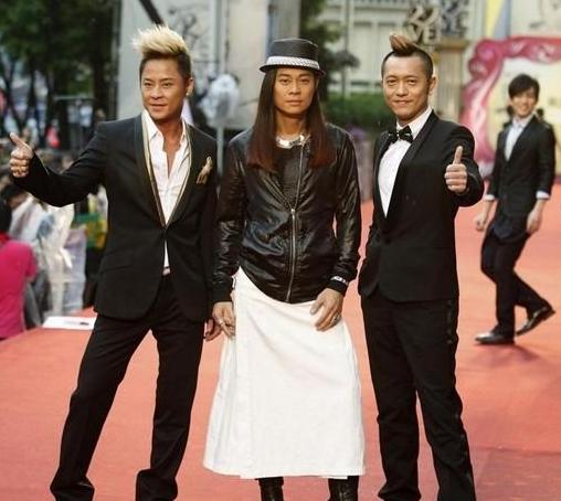 歷久不衰！草蜢團員堅持不解散「不讓恩師梅艷芳失望」　蔡一智大膽「苦追幫派老大前妻」終成幸福一家5口