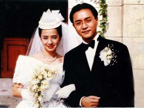 張國榮唯一求過婚的女人！2次離婚後「嫁給真愛24年」越活越美　如今「61歲同框女兒」宛如三姊妹