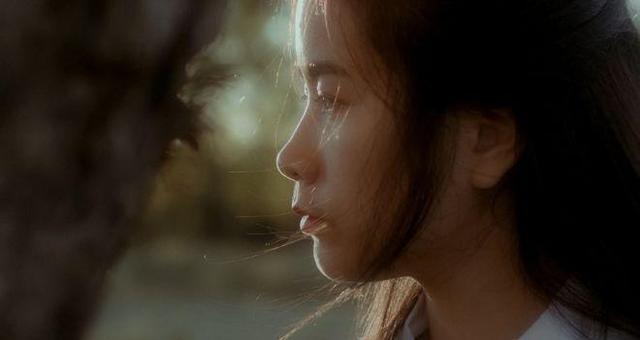 路再難，我都陪妳！為女孩「抱傷苦學照相」終得芳心　數千張照片「帶妻走出憂鬱症」親拍最美婚紗照