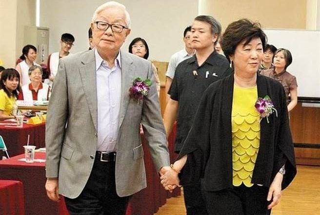 總是親赴現場！張淑芬13年前「與達賴喇嘛結緣」教會她慈悲智慧　「默默堅持10年」身教影響兩女兒