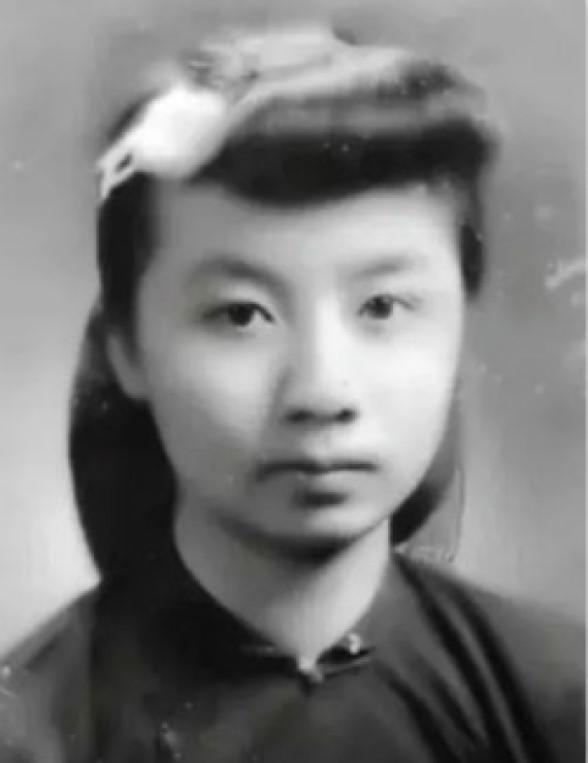 莫忘初心！從小家道中落「婚嫁飽受折磨」勤奮向學　95歲「捐出1億5千萬」天天吃清粥小菜：對我來說很足夠