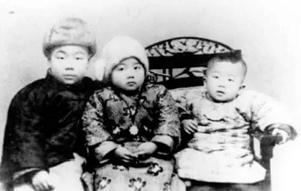 莫忘初心！從小家道中落「婚嫁飽受折磨」勤奮向學　95歲「捐出1億5千萬」天天吃清粥小菜：對我來說很足夠