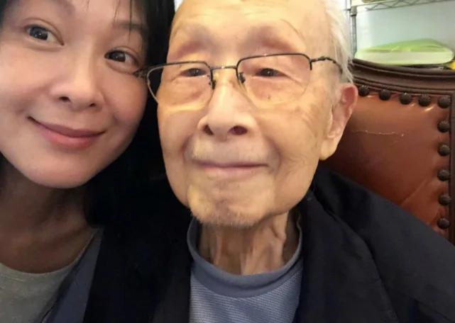 不辜負彼此就好！劉若英「父母從未吵過架」卻離婚收場　各自試著去愛「餘生如親人相伴」：這樣的人生可以了