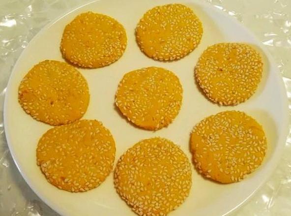 南瓜軟餅做法「不加糖不加水」香甜軟糯，孩子吃得津津有味