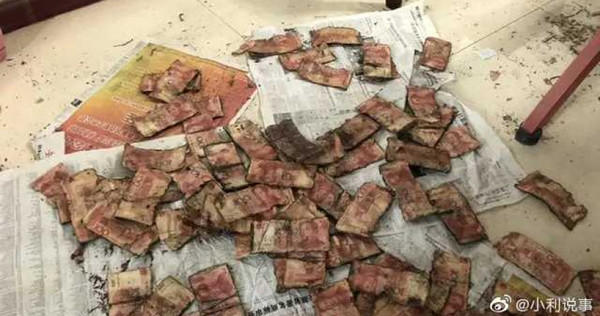 不敢存銀行！老夫妻「850萬用報紙捆好」藏在家裡　女兒急用錢「翻出一攤泥土」行員看了搖頭