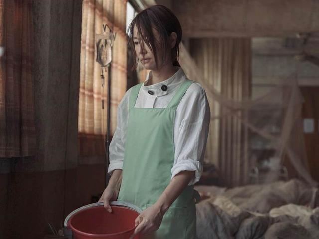 林心如大突破！放下偶像包袱「素顏出演清潔工」演技爆棚　「妝容超逼真」連自己都不敢照鏡子