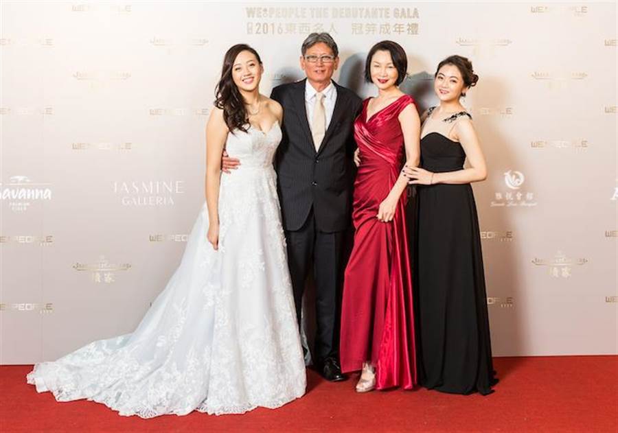 母女相差40歲！張瓊姿「試管4次終得女」不喊苦：感情似三姊妹　「丈夫曾經歷2場大病」結婚27年共患難