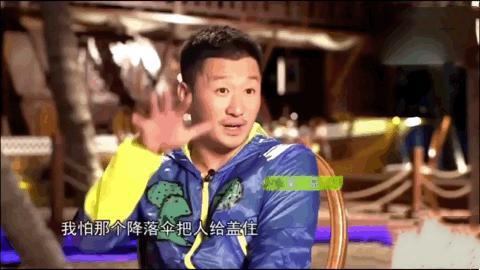 老公是救命英雄！49歲女星不會游泳「跳傘失誤險沒命」　老公見狀「二話不說跳下」：從沒見過她這麼害怕