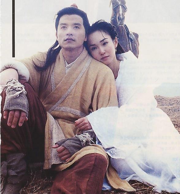 老公是救命英雄！49歲女星不會游泳「跳傘失誤險沒命」　老公見狀「二話不說跳下」：從沒見過她這麼害怕