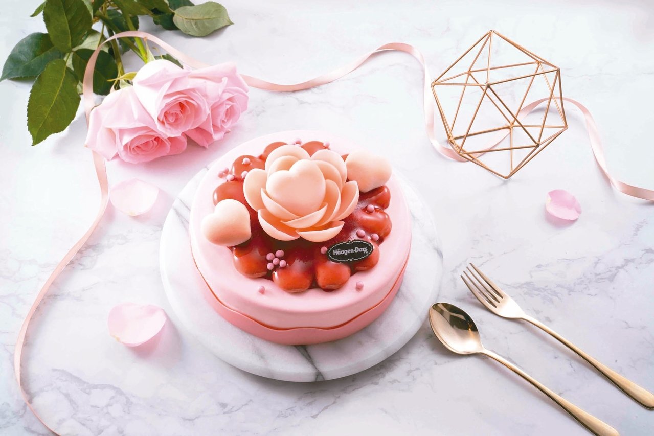 不跟婆家過母親節！新手媳婦為難「又不是我媽」也不想送禮　過來人解惑「不要自己送」：反而更貼心