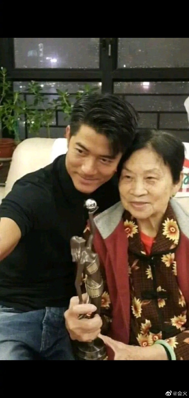 第一個沒媽媽的母親節！郭富城談亡母泛淚：沒她就沒我　母親節前夕「堅持辦慈善演唱會」紀念媽媽