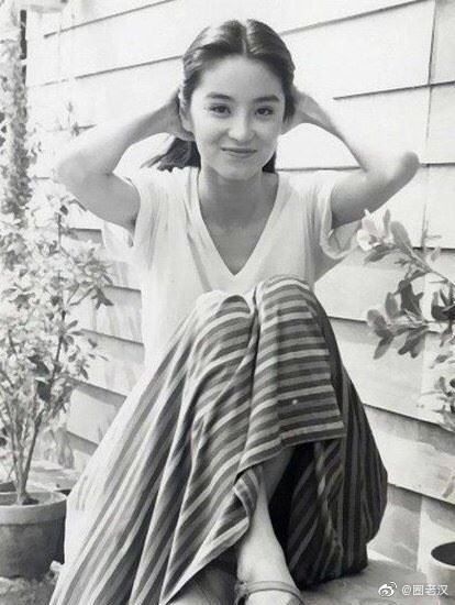 林青霞憶亡母「我很對不起她」！病纏多年「了結生命」最掛心女兒　無法再盡孝她嘆：媽媽是我的影子