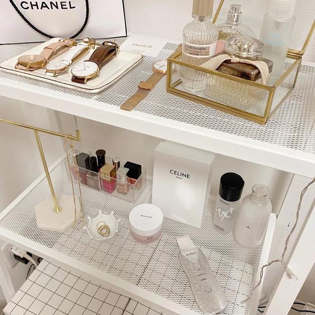 原來一個人過也可以很酷!單身女「獨居7.5坪公寓」引萬人圍觀,「超精緻內部布置」溫馨又舒適