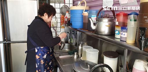 非親生的愛！姑姑代母職「養4姪子女長大」不捨送養　曾痛失親兒「母愛無私奉獻」