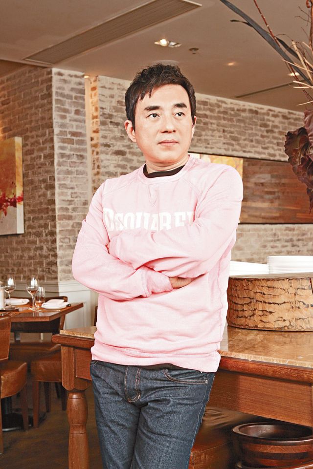 差16歲戀情修成正果！呂方喜傳「秘婚當爸」鄭裕玲大度送祝福　嫩妻「千萬總裁身份曝光」大咖好友喊話教育兒