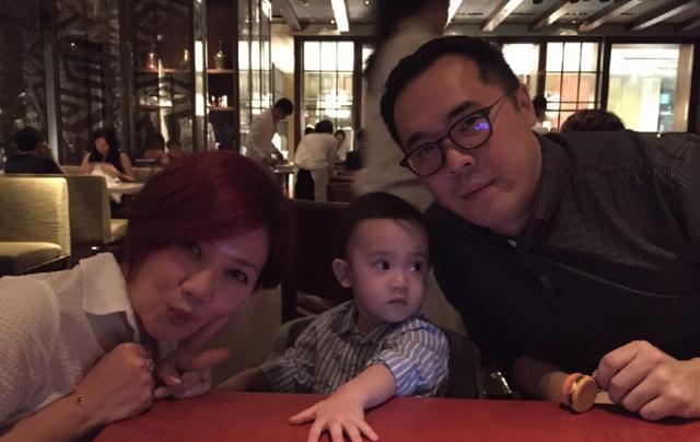 42歲梁靜茹罕曬日常！離婚後沉迷吉他「做妝髪也不離手」「面容卻消瘦」惹粉絲心疼