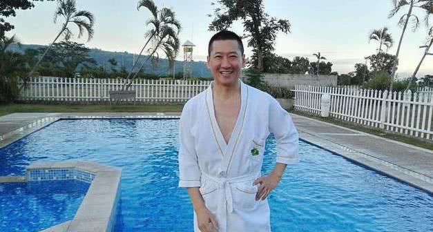 比駙馬還懂享受！「爾康」鄉下豪宅内景曝光：氣勢恢宏古色古香，與千畝良田構成「巨幅太極圖」