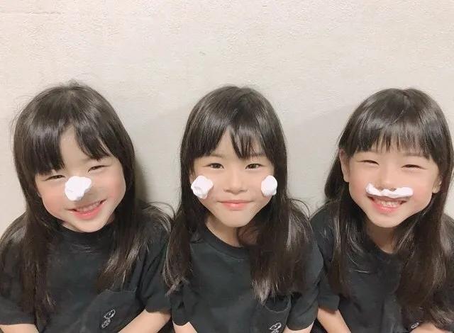 五倍幸福！辣媽生雙胞胎「幾年後又懷3胞胎」百萬分之一機率　「6人母女裝爆紅」一轉眼小女孩都長大了