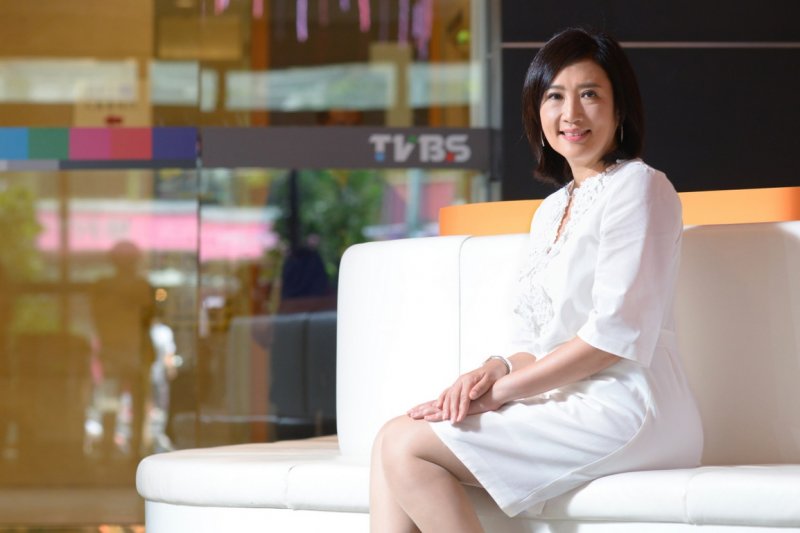 方念華帥兒曝光！赴美念書「報喜不報憂」和媽媽像朋友　親子融洽秘訣「不把他當兒子」：怕變上下級關係