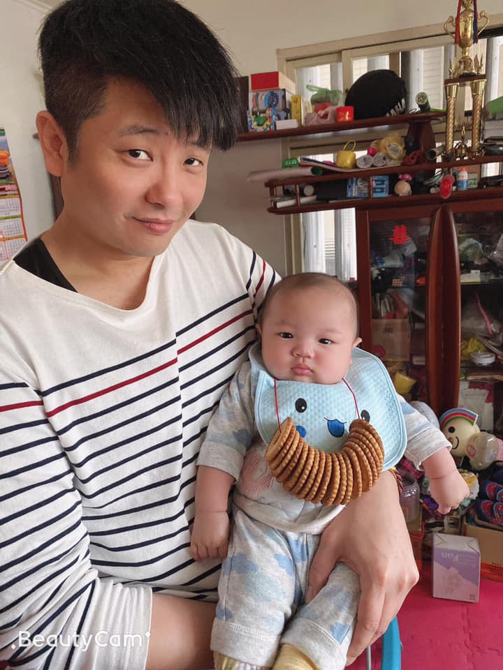 蔡佳麟「同框5歲兒」父子同款瞇瞇眼！和24年初戀老婆「至今仍幸福」生兩胎為愛結紮