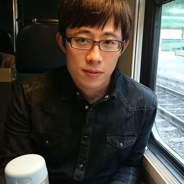 再也不想翹課！台灣「天菜級魅力教授」紅到別校　為了台灣「放棄高薪職業」網讚爆：真男人！