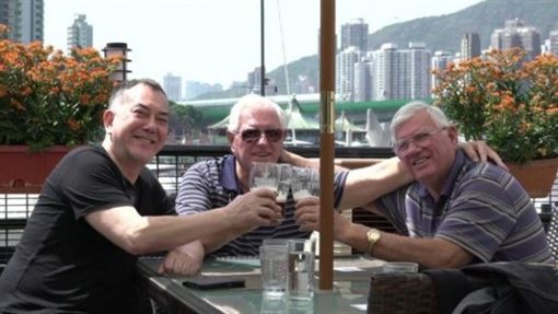 終於團聚！黃秋生4歲被棄「尋父50年」意外多了2個哥哥　母親獨力養大「願為她折壽20年」孝心動容
