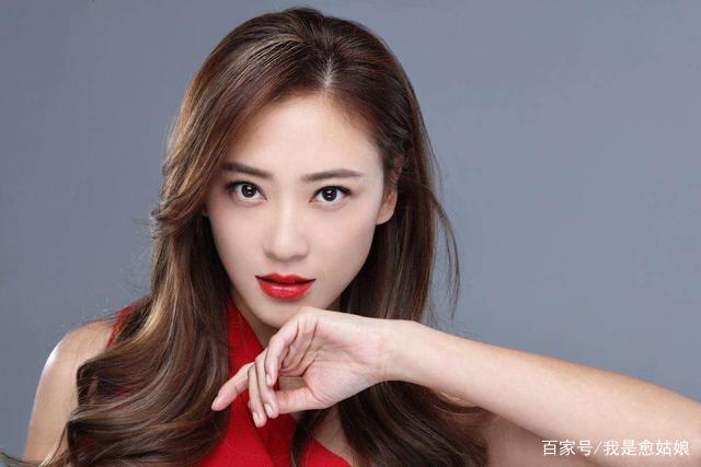 37歲應采兒懷二胎8個月：「高齡產婦的心酸，你根本想象不到」她最厲害「被尿失禁困擾2年」整個褲子都濕掉