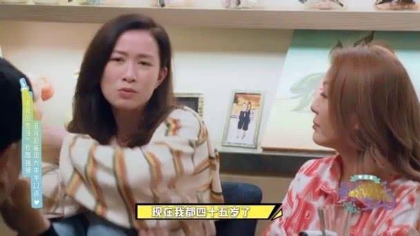 享受自由！佘詩曼曬豪宅「室內寬敞明亮」生活隨性自然　自曝隱憂「45歲沒希望了」幸福成家夢難圓