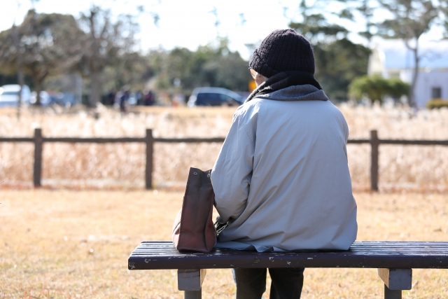 婆婆成天懷疑公公偷「在外面有人」56歲突然被離婚　她終日哭訴「晚年離異凄涼」兒子兒媳：爸的選擇沒錯