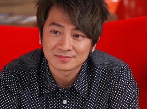 寵妻無極限！孫耀威「匯款520萬元」甜蜜示愛　曾遭冷凍「靠太太陪伴度過」今住獨棟別墅享夫妻時光