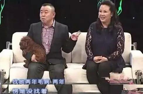 攜手39年！男星不得志「妻陪住8年廁所」　爆紅後自大嫌棄老婆「她包容忍讓2年」收心成寵妻好男人