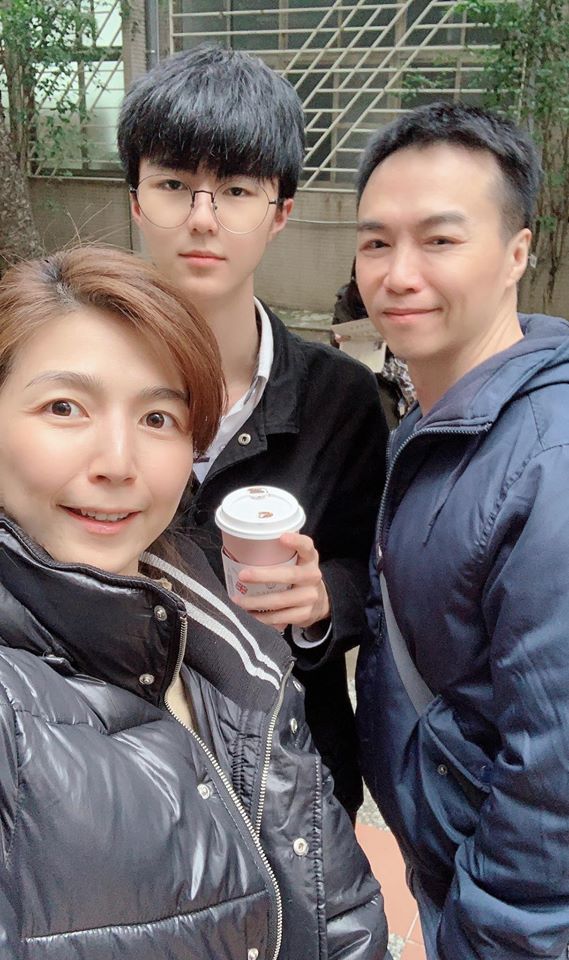吳鈴山苦等1年半回歸《炮仔聲》！2子1女「全靠老婆養家」揭停工內幕：都是因為朱火爐