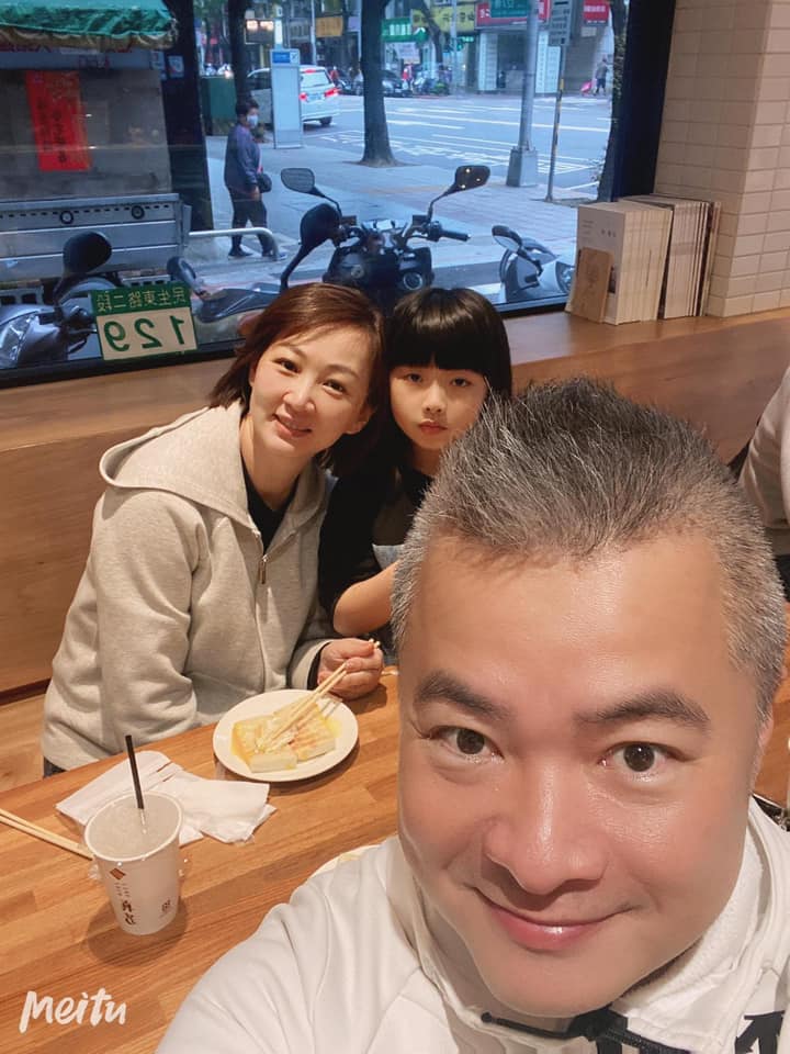 豪門媳婦超大度！郁方放話老公「可以去特殊場所」：但嘴巴擦乾淨　堅持「先生是頭、太太是脖子」至今仍熱線像情侶