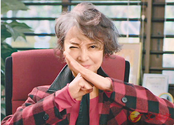 蕭芳芳傳奇一生！6歲出道右耳聽不見「愛過謝賢、秦祥林」　73歲仍優雅「再嫁多年好友」退休投身公益